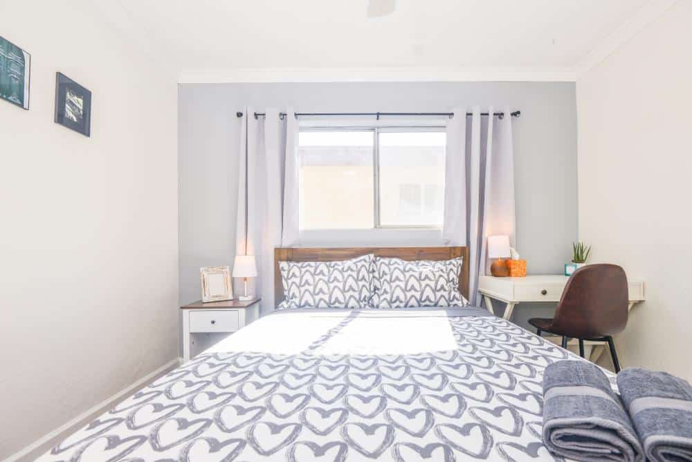 Affordable Private Room in Culver City area