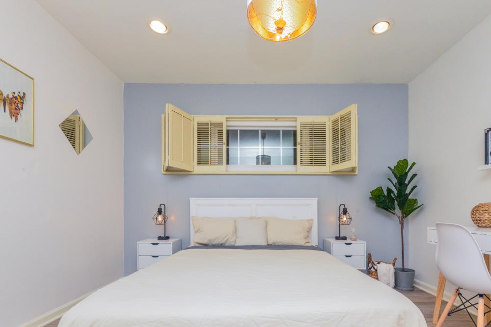 Affodable Clean Private Room in Beverly Hills