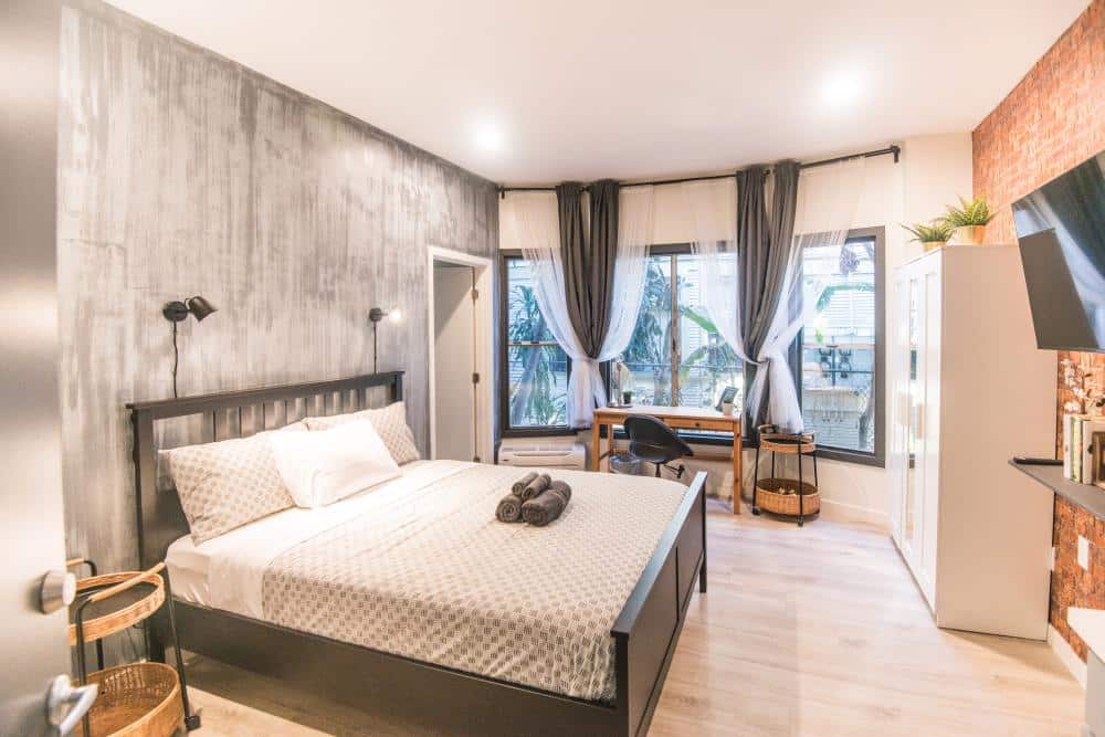 Spacious Studio in USC/Downtown LA