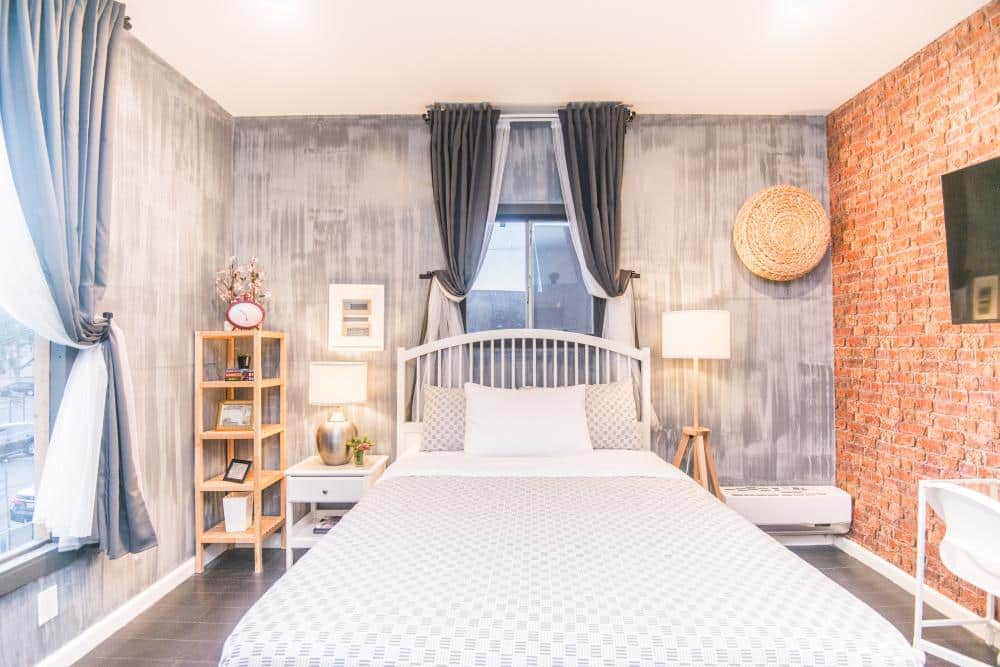 Clean Private Room with Kitchenette in USC/Downtown LA