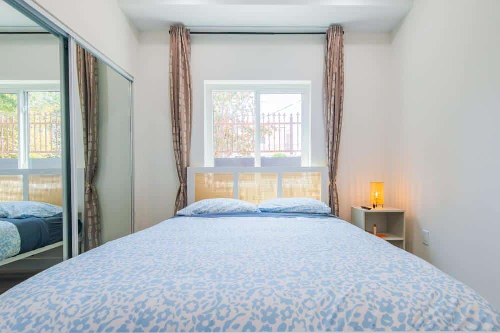 Affordable Clean Private Room in Mid-City