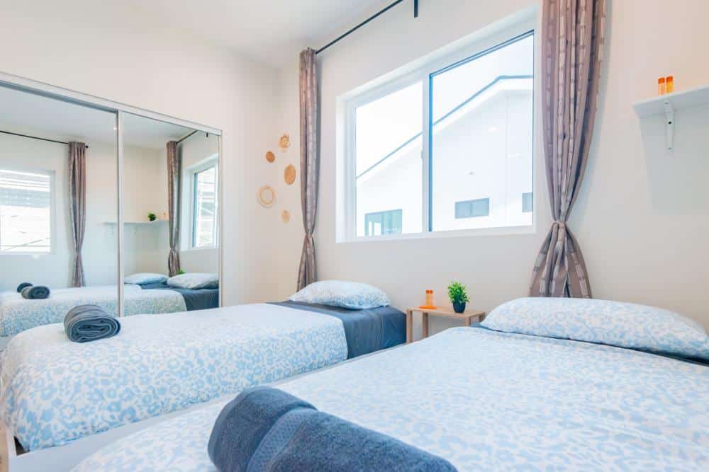 Affordable Private Room with Private Bath in Mid-City