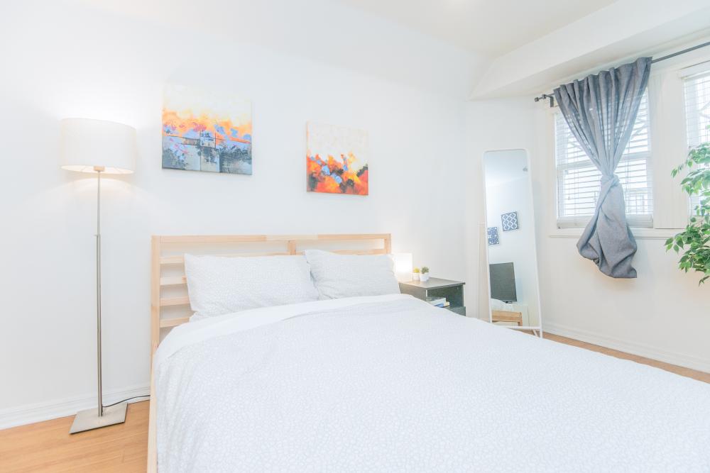 Affordable Private Room in East Hollywood