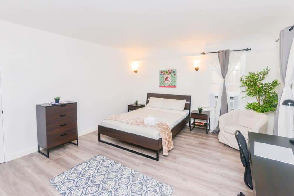 Spacious Private Room in Korea Town